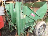 sprzedam sadzarke 4- rzędowa HASSIA do ziemniaków, stan dobry, kosz hydrauliczny...