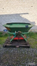 Sprzedam rozsiewacz AMAZONE ZA-F 402
