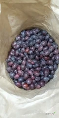 Sprzedam mrożoną śliwkę węgierkę z pestką, ładną, sortowaną w workach 25kg.