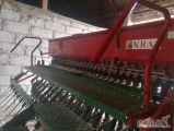 Witam serdecznie mam do sprzedania siewnik zbożowy Unia Polonez 3 metrowy . Ścieżki technologiczne załączane elektrycznie skrzynia 550...