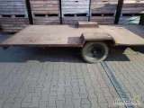 Sprzedam skrzynki jedynki 3zł sztuka oraz sprzedam przyczepę jednoosiową 2000zł.