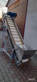 SPRZEDAM PODAJNIK TAŚMOCIĄG SZEROKOŚĆ 50 CM. WYSOKOŚĆ PODNOSZENIA OD 120 CM. DO 240 CM Z KWASÓWKI NAPED MOTOREDUKTOR . TEL 605 591 ...
